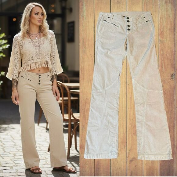 Free People Pants - Free People Women’s  "Hit Back" Low Rise Bootcut Flare Velvet Pants Size 6 NWT